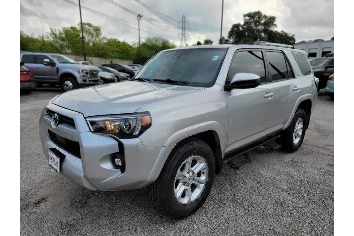 $26800 : Toyota 4Runner 2022 4x2 SR5 image 7