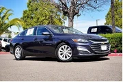 $14250 : Chevrolet Malibu 2023 LT 4dr thumbnail