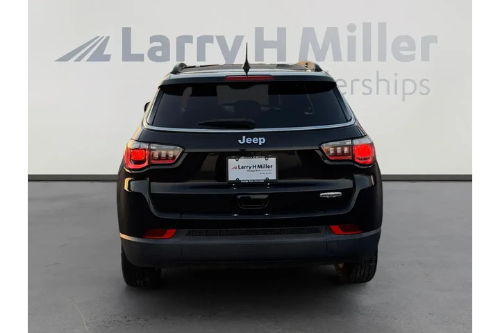 $16133 : Jeep Compass 2021 Latitude 4 image 4