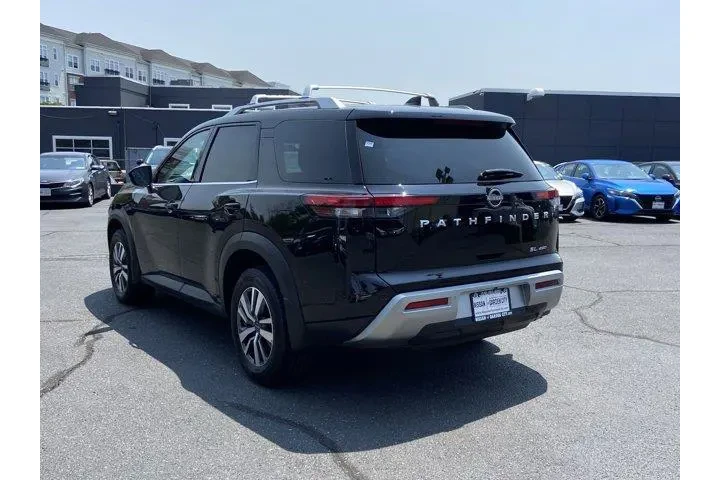 $33995 : Nissan Pathfinder 2024 AWD S image 7