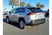 $26900 : Toyota RAV4 2024 AWD LE 4dr thumbnail