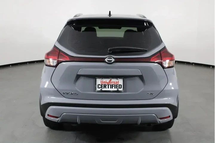 $17587 : Nissan Kicks 2023 SR 4dr Cro image 10