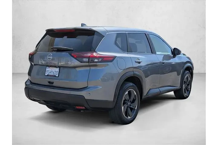$29999 : Nissan Rogue 2025 SV 4dr Cro image 5