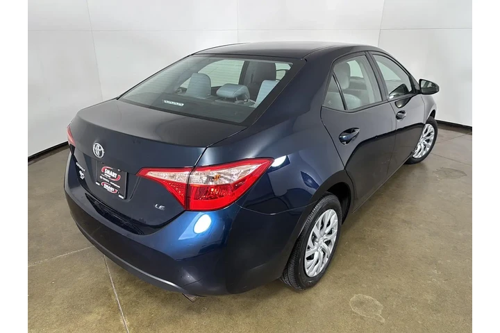 $15299 : 2018 Corolla LE image 10