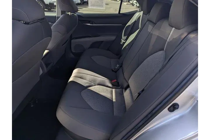 $25999 : Toyota Camry Hybrid 2023 LE image 8