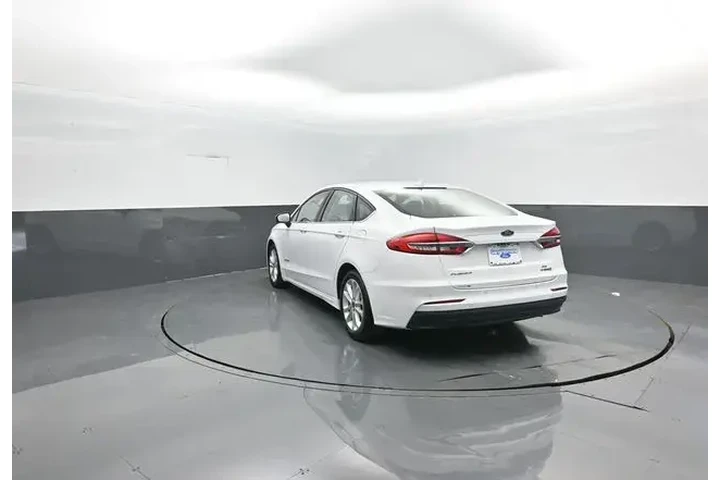 $13835 : Ford Fusion Hybrid 2019 SE 4 image 5