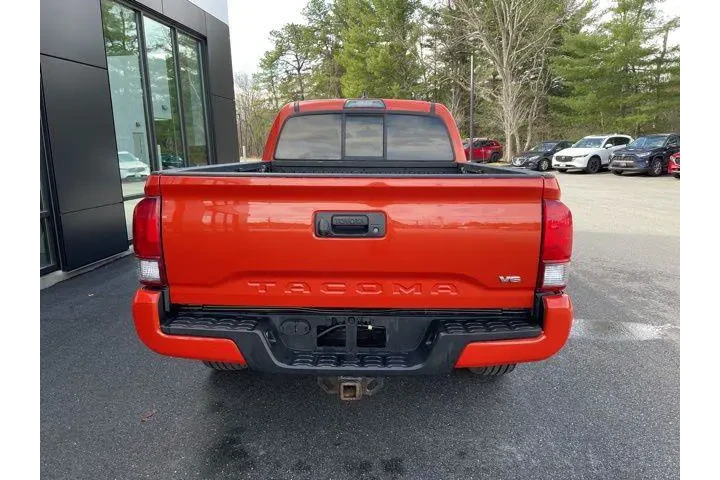 $24995 : Toyota Tacoma 2016 4x4 SR5 V image 8