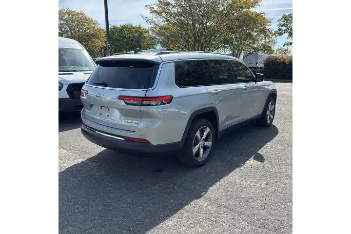 $25054 : Jeep Grand Cherokee L 2021 4 image 2