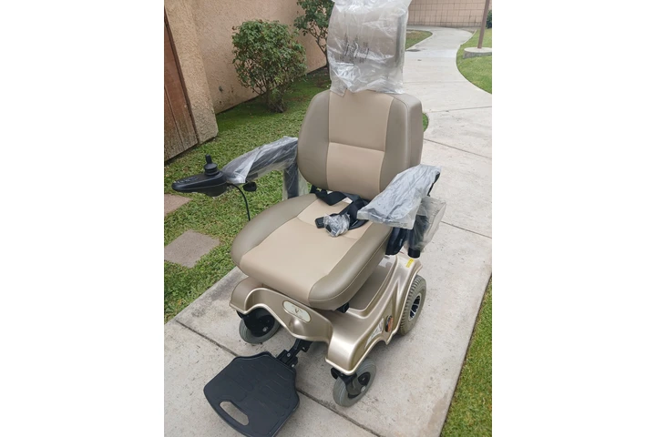 $260 : silla de ruedas image 3