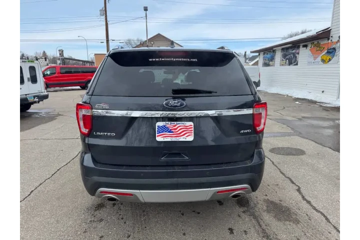 $15990 : 2017 Explorer Limited image 8