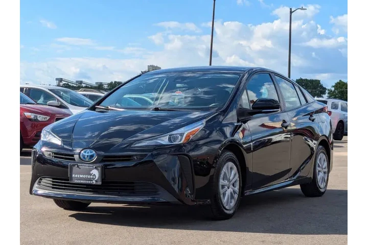 $18974 : 2021 Prius LE image 9