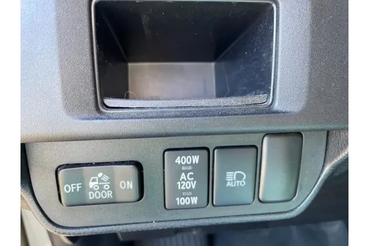 $29992 : Toyota Tacoma 2019 4x4 TRD P image 8