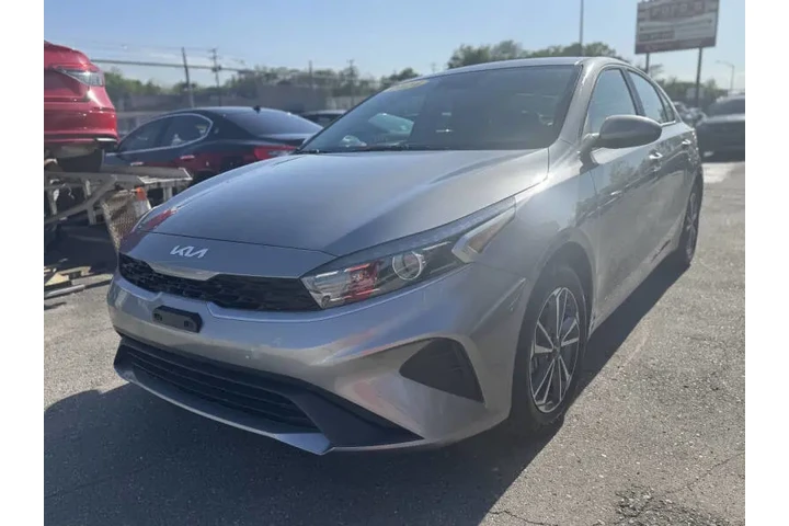 $21995 : 2024 Forte LXS image 3