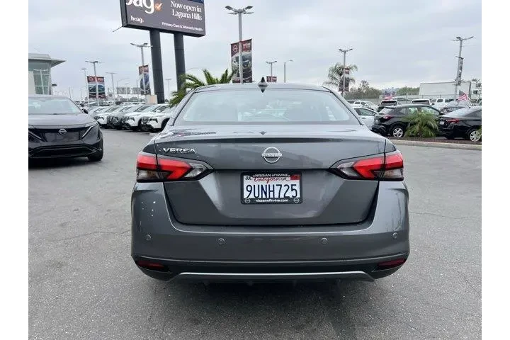 $17981 : Nissan Versa 2025 SV 4dr Sed image 5