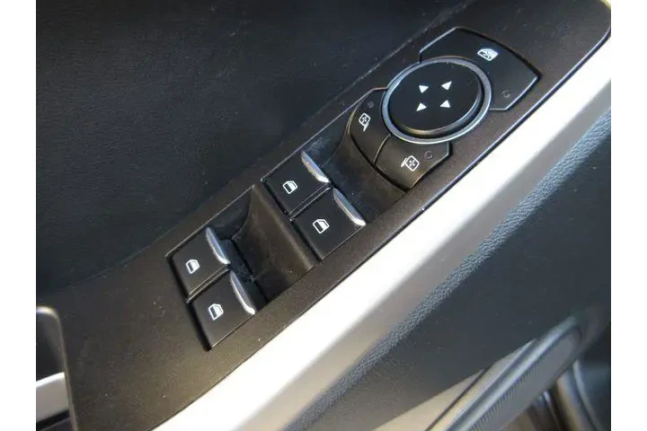 $27296 : Ford Explorer 2023 XLT 4dr S image 10