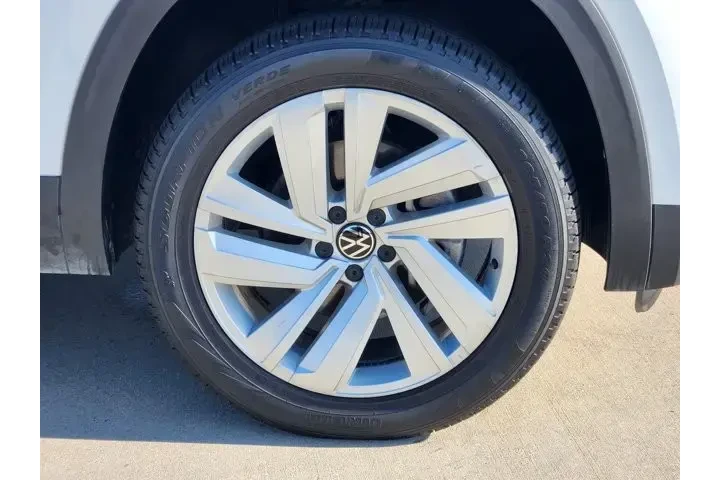 $24577 : Volkswagen Atlas Cross Sport image 10