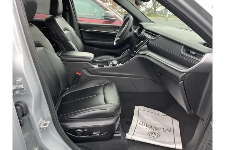 $36000 : Jeep Grand Cherokee 2024 4x4 image 9