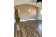$2400 : Beautiful 3 bedroom home in LA thumbnail