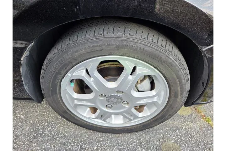 $7991 : Ford Focus 2008 SES 4dr Seda image 7