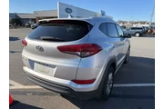 $17992 : Hyundai TUCSON 2018 SE 4dr S thumbnail