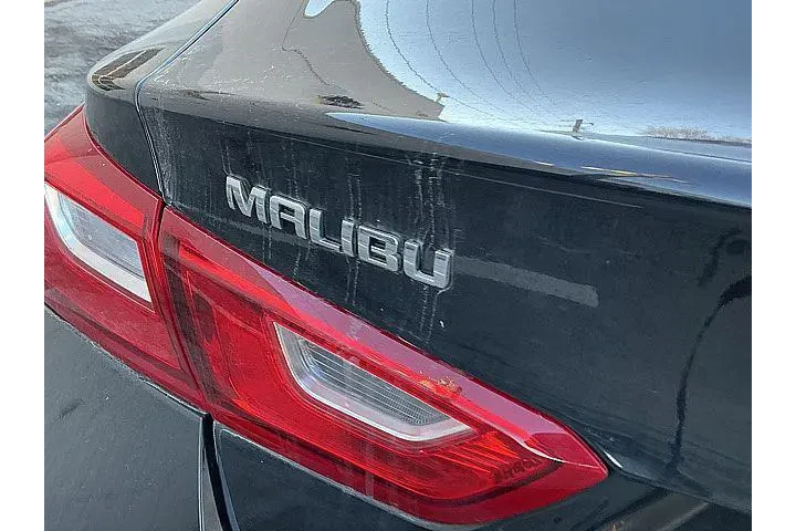 $20558 : Chevrolet Malibu 2024 LT 4dr image 9