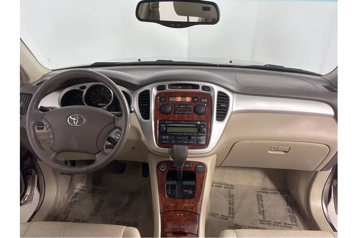 $10000 : 2005 Highlander Limited image 4