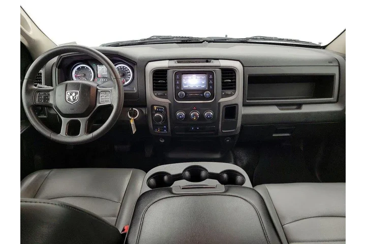 $30998 : Ram 1500 Classic 2023 4x4 Tr image 9