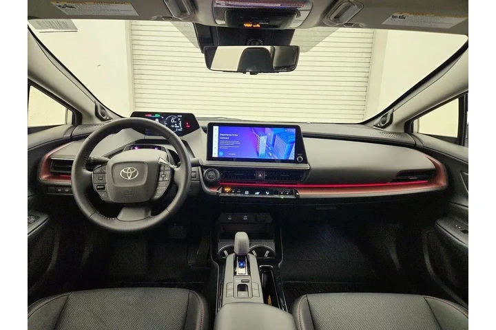 $37998 : Toyota Prius Plug-in Hybrid image 9