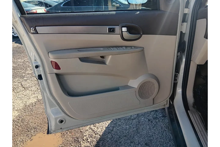 $3000 : 2005 Rendezvous CX image 8