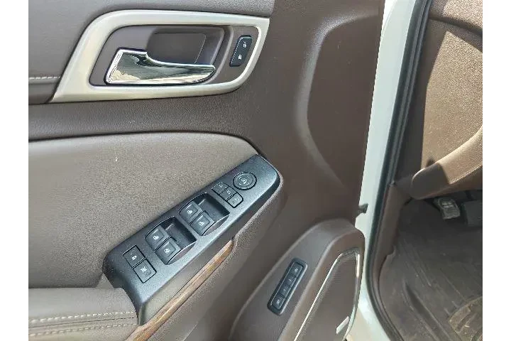 $30990 : GMC Yukon XL 2019 4x4 Denali image 10