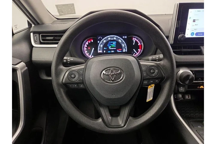 $25998 : Toyota RAV4 2024 AWD LE 4dr image 10