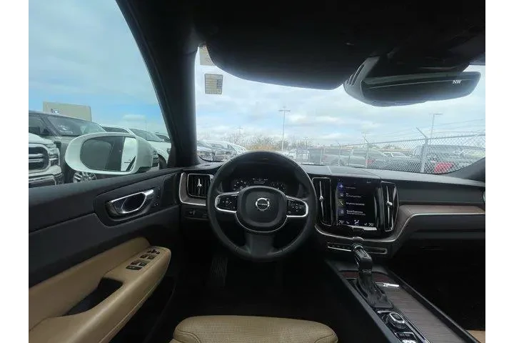 $26159 : Volvo XC60 2021 AWD T5 Inscr image 6