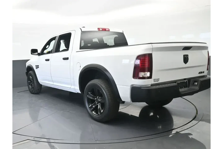$30995 : Ram 1500 Classic 2024 4x4 SL image 4