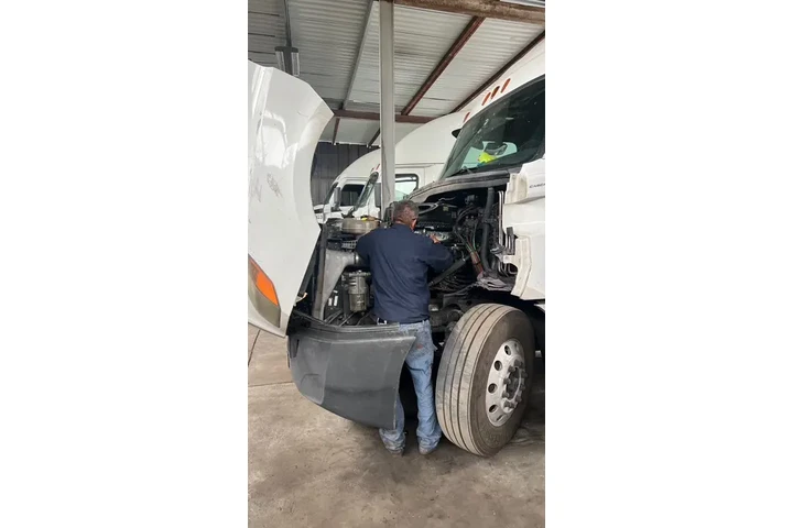 J&G Truck Repair Inc. image 3