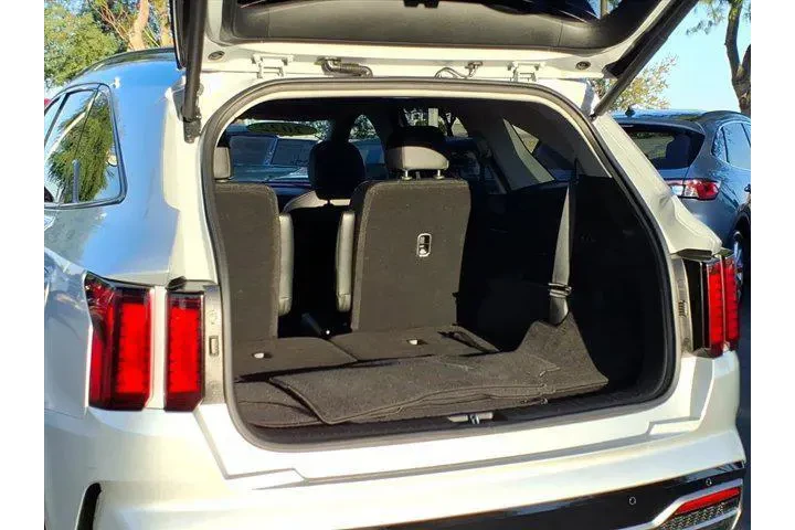 $25849 : Kia Sorento 2022 EX 4dr SUV image 9