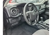 $27990 : Toyota Tacoma 2021 4x2 SR 4d thumbnail