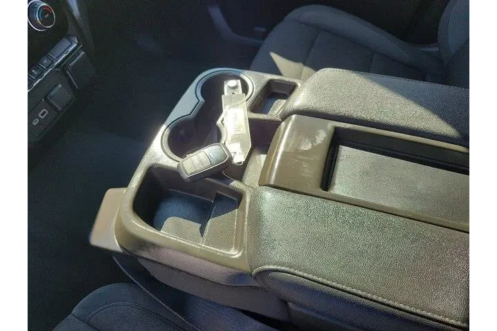 $28500 : Chevrolet Silverado 1500 202 image 6