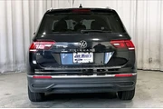$19861 : Volkswagen Tiguan 2022 SE 4d thumbnail