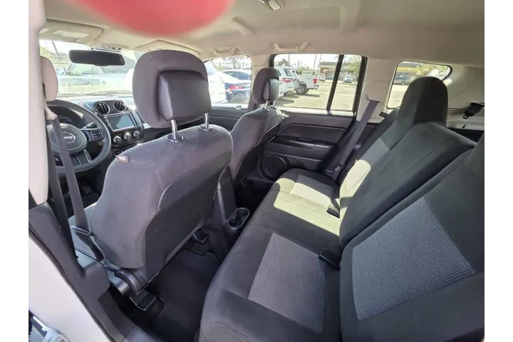 $13995 : 2017 Compass Sport image 8