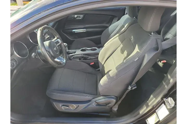 $8990 : Ford Mustang 2015 V6 2dr Fas image 6