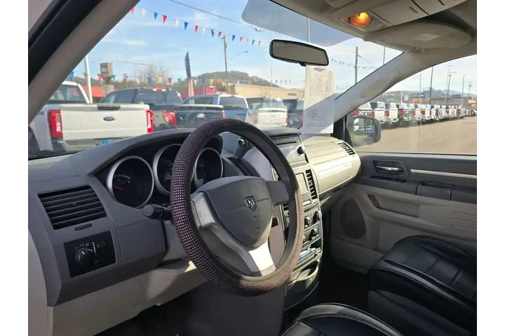 $4999 : Dodge Grand Caravan 2010 SE image 9