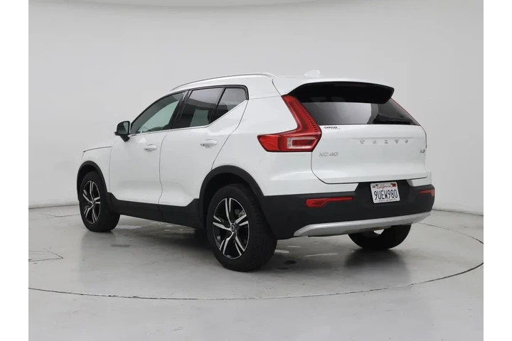 $28998 : Volvo XC40 2025 AWD B5 Core image 2