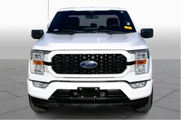 $31687 : Ford F-150 2022 4x2 XL 4dr S image 3