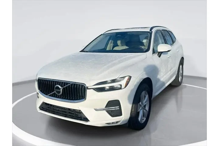 $29999 : Volvo XC60 2022 AWD B5 Momen image 1