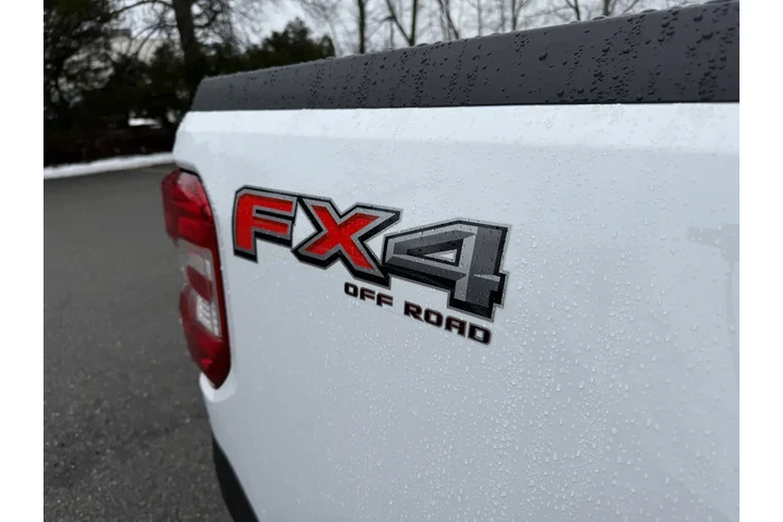 $29990 : Ford Maverick 2024 AWD XLT 4 image 10