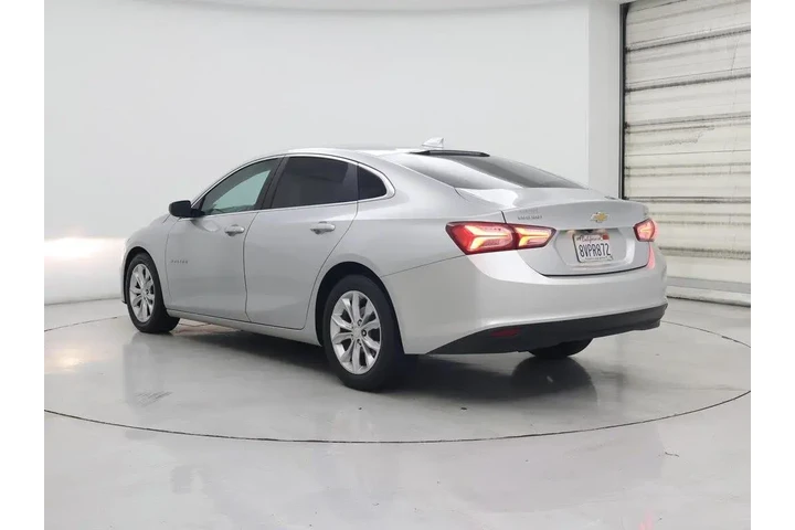 $13599 : Chevrolet Malibu 2020 LT 4dr image 2