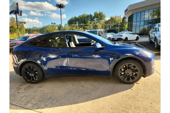 $27991 : Tesla Model Y 2021 AWD Long image 4