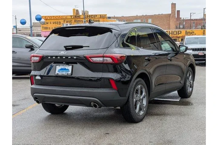 $23912 : Ford Escape 2025 ST-Line 4dr image 3