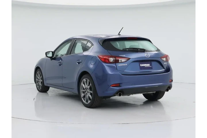 $20998 : Mazda Mazda3 2018 Touring 4d image 2