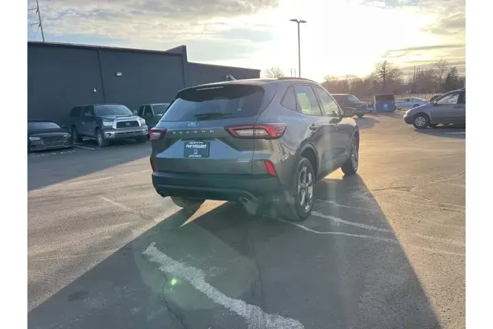 $29980 : Ford Escape 2025 AWD ST-Line image 9